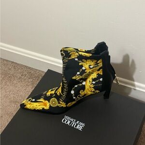 Versace Jeans brand, multicolor heeled boots, size 5.5